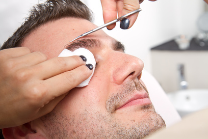 Mens Skin care grooming tip-Clean up eyebrows